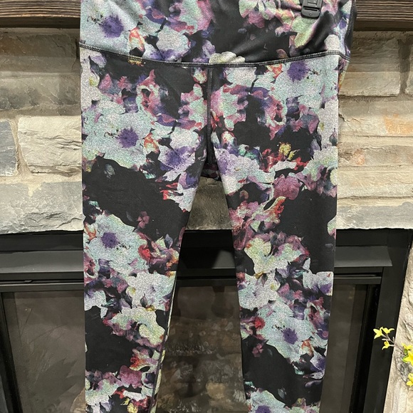Womens capri leggings - Picture 2 of 3